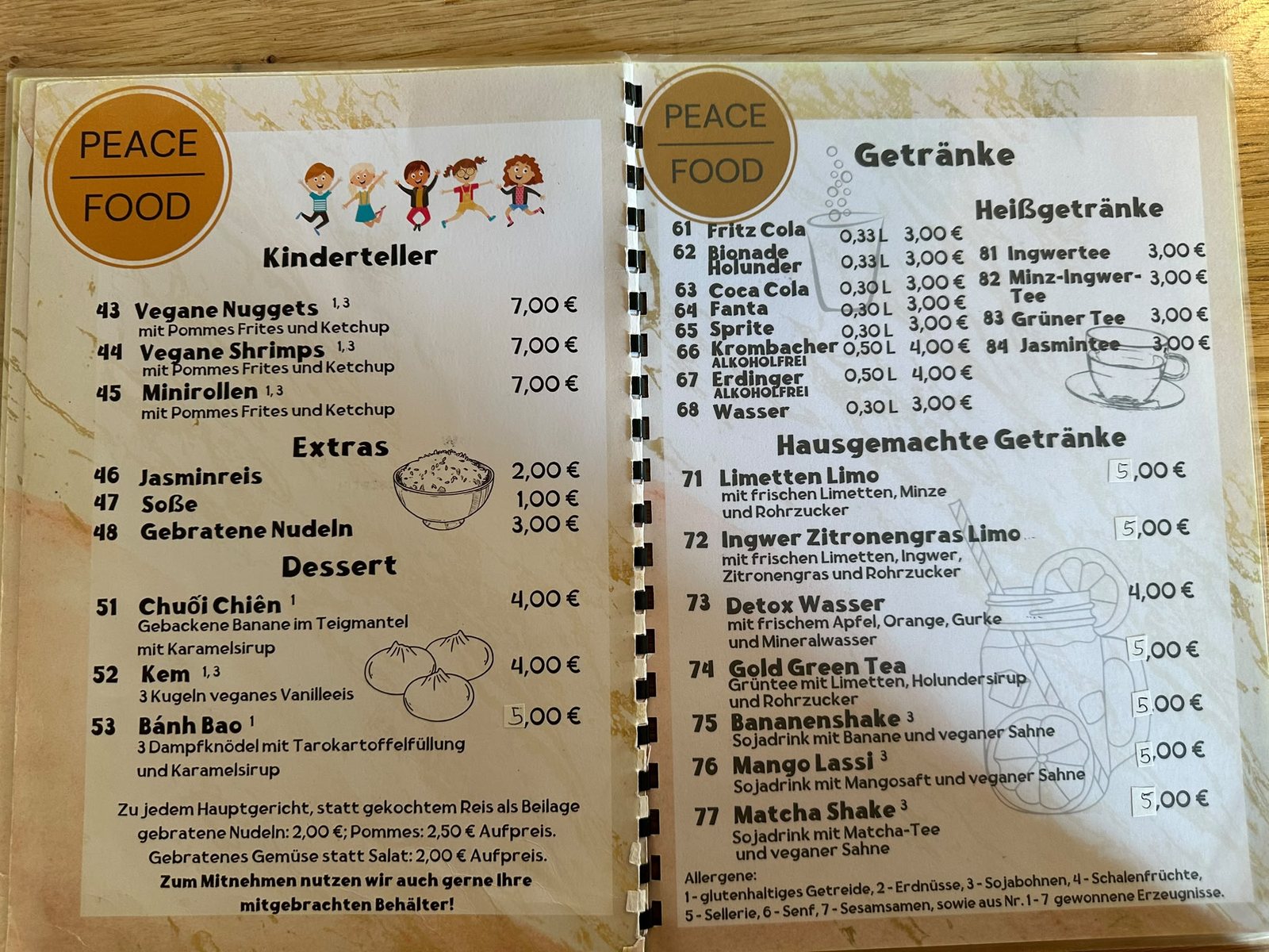 Speisekarte: Kinderteller, Extras, Dessert und Getränke